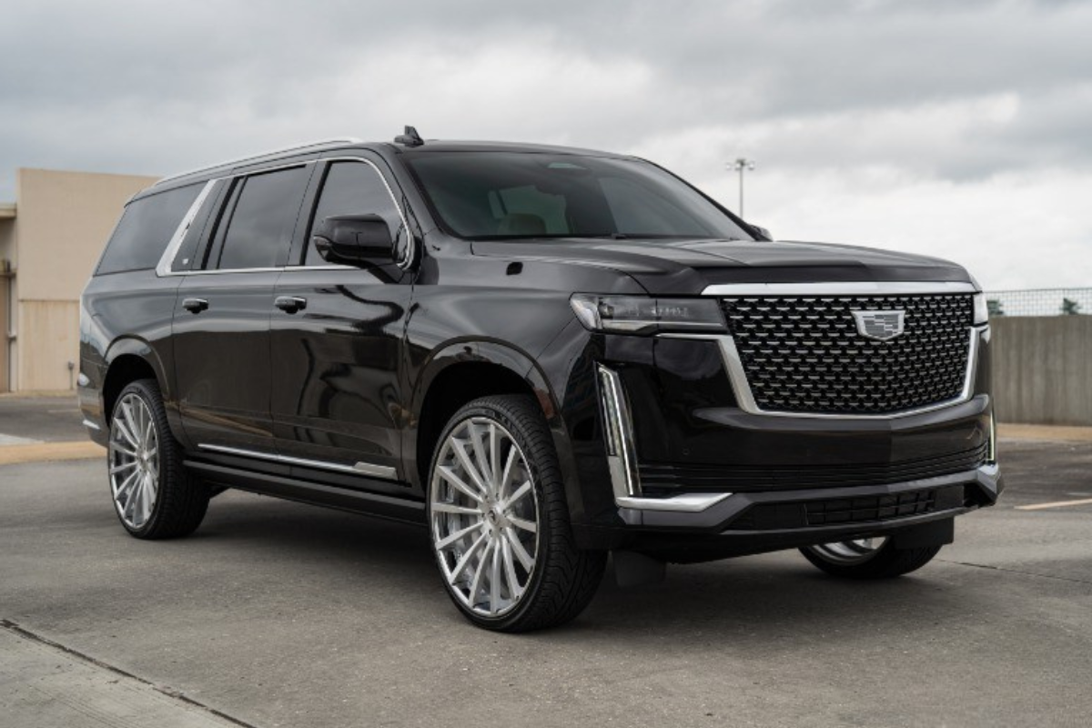 Executive SUV for Atlanta airport transportation by EarthTran Global Limousine